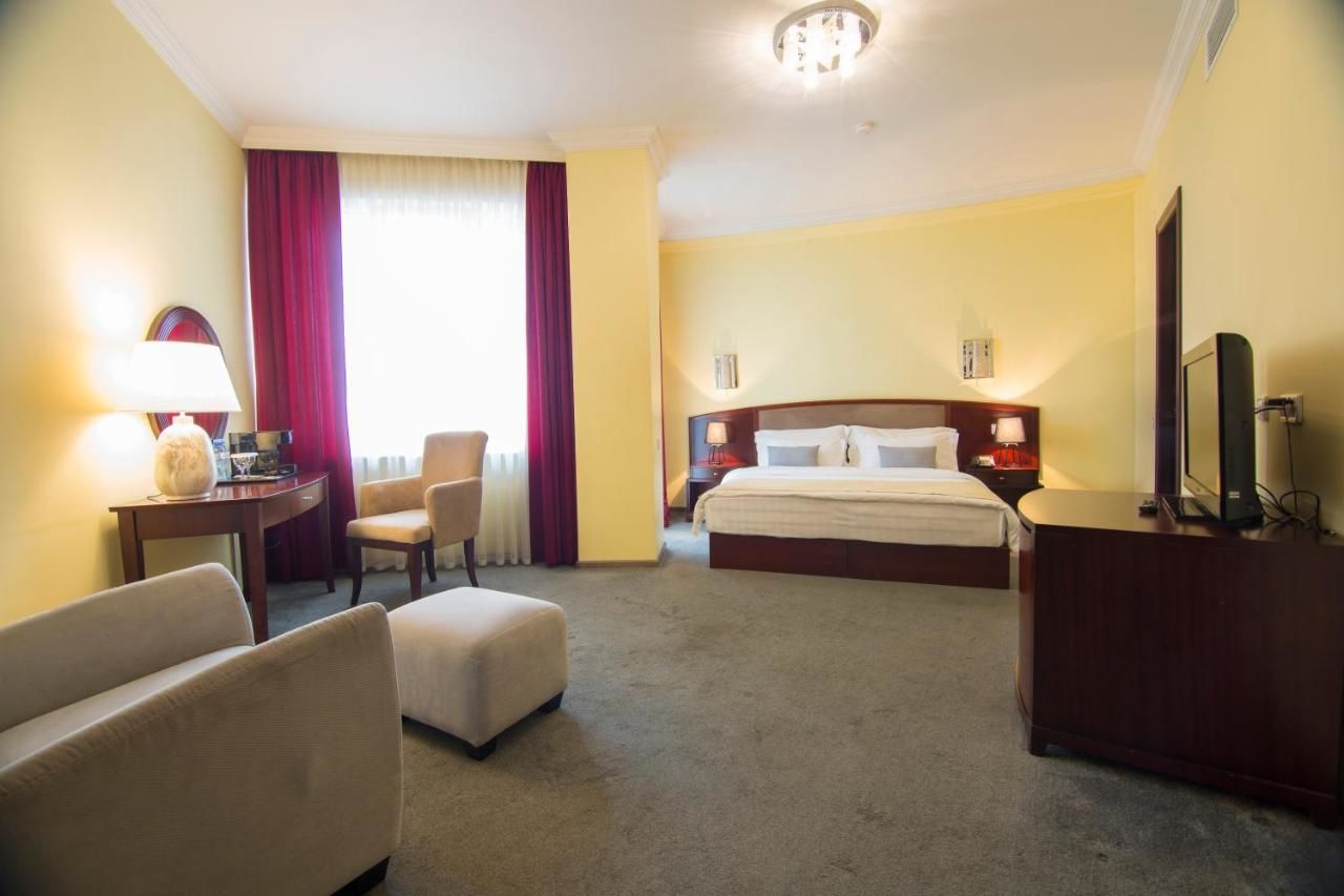 Отель Hotel Aisi Батуми-18