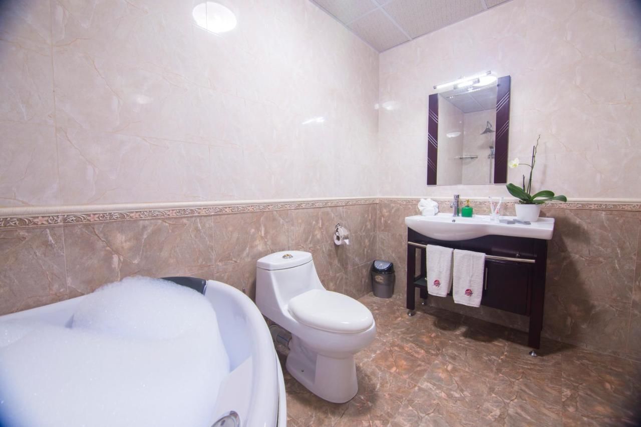 Отель Hotel Aisi Батуми-30