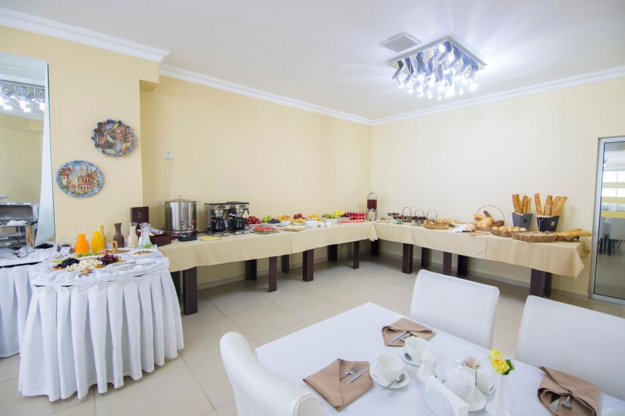 Отель Hotel Aisi Батуми-12